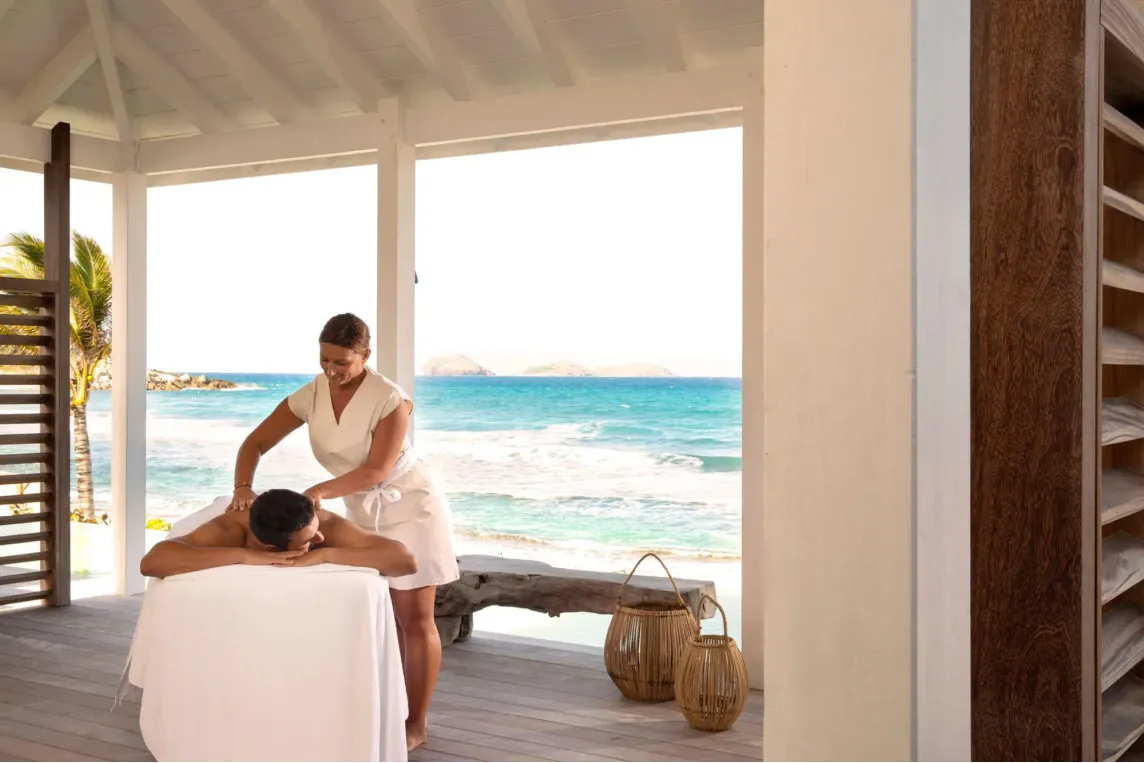 equipement pour institut de beaute et spa massage de luxe